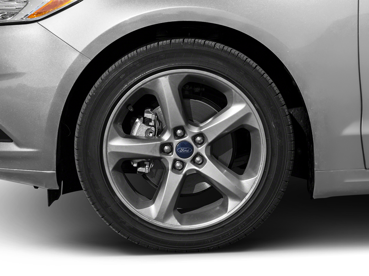 2016 Ford Fusion SE photo 2