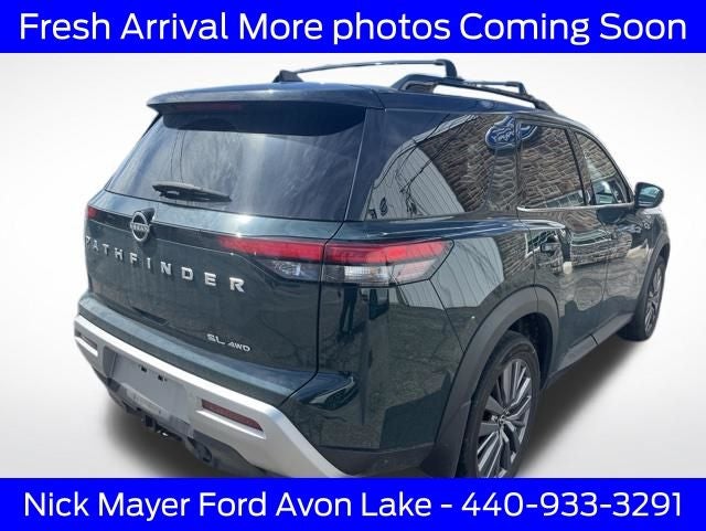 2024 Nissan Pathfinder SL