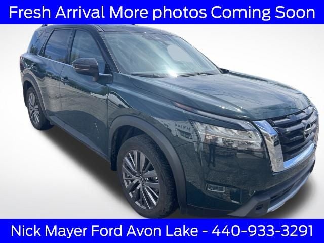 2024 Nissan Pathfinder SL