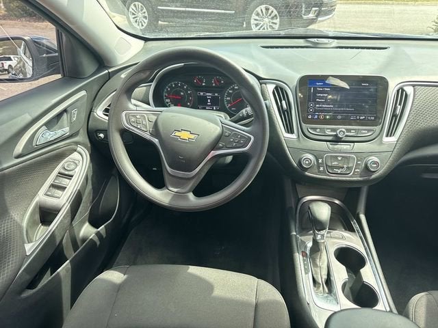 2022 Chevrolet Malibu LS