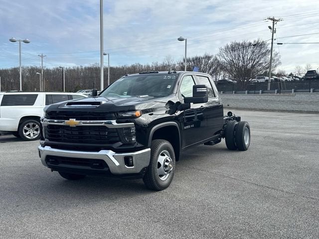 2026 Chevrolet Silverado 3500 HD Chassis Cab LT