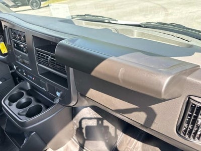 2025 Chevrolet Express Cargo 3500 WT