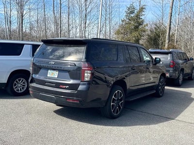 2024 Chevrolet Suburban RST