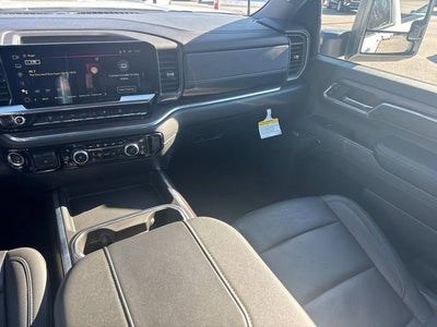 2024 GMC Sierra 3500 HD SLT