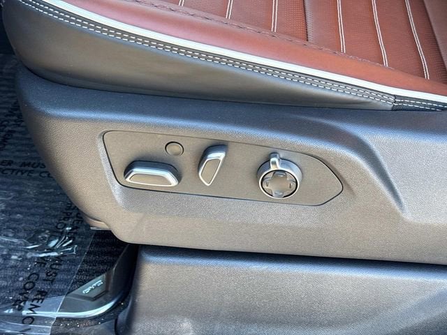 2026 GMC Sierra 3500 HD Denali Ultimate DRW