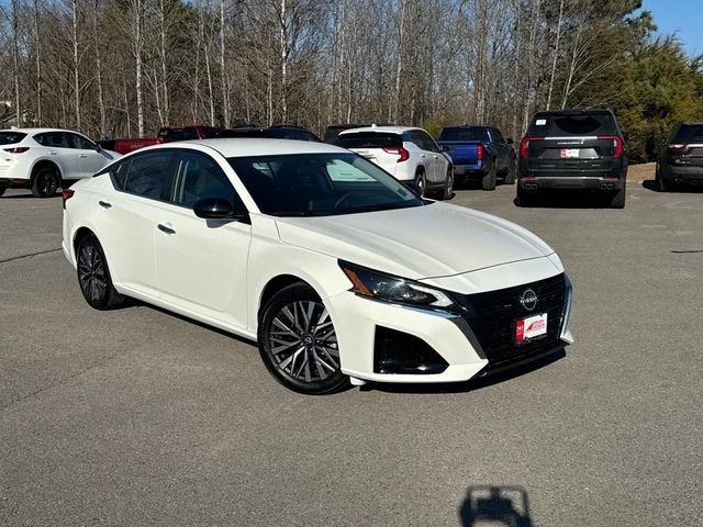 Used 2025 Nissan Altima SV with VIN 1N4BL4DV1SN353632 for sale in Dickson, TN