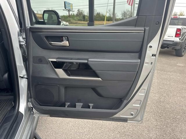 2025 Toyota Tundra 4WD SR5