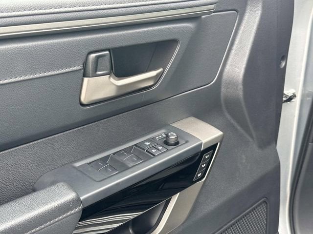 2025 Toyota Tundra 4WD SR5