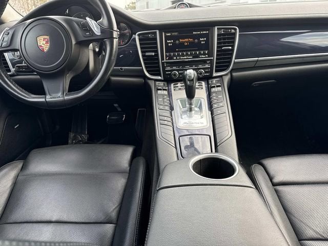 2015 Porsche Panamera 4