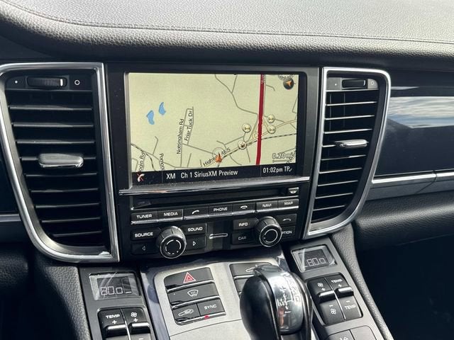 2015 Porsche Panamera 4