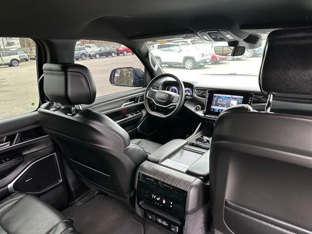 2023 Jeep Wagoneer Series II