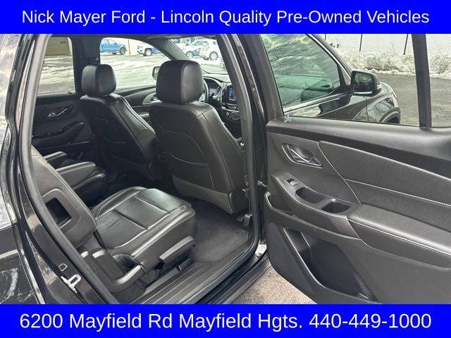2022 Chevrolet Traverse LT Leather