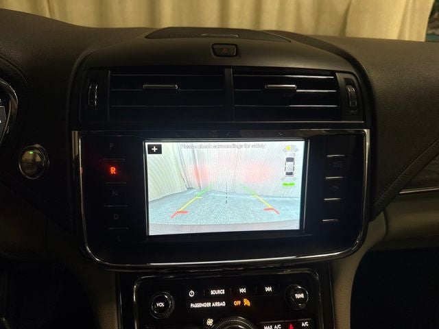 2017 Lincoln Continental Select