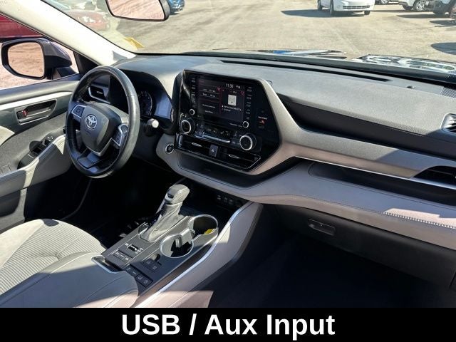 2022 Toyota Highlander LE
