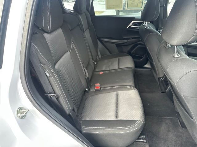 2022 Mitsubishi Outlander ES