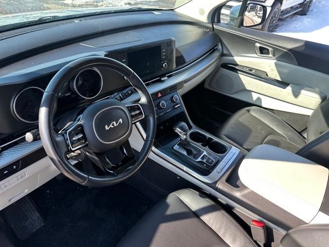 2022 Kia Carnival LXS