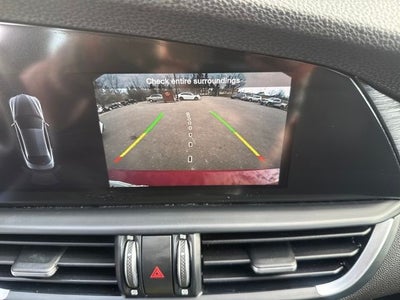 2021 Alfa Romeo Giulia Base