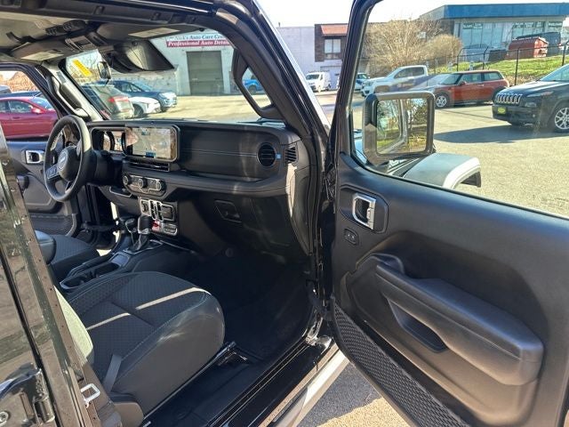 2025 Jeep Wrangler Rubicon 4xe