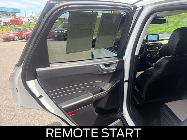 2022 Ford Escape Titanium