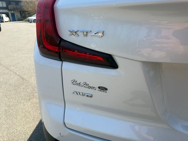 2020 Cadillac XT4 Premium Luxury