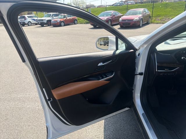 2020 Cadillac XT4 Premium Luxury