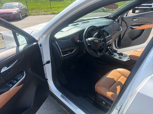 2020 Cadillac XT4 Premium Luxury