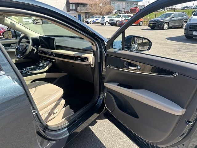 2022 Lincoln Nautilus Standard