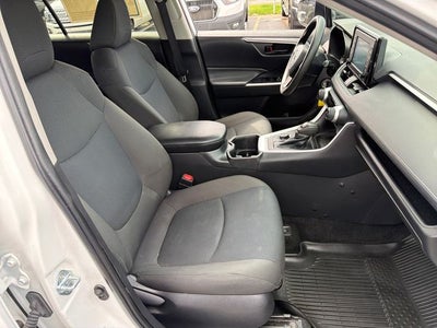 2022 Toyota RAV4 Hybrid LE