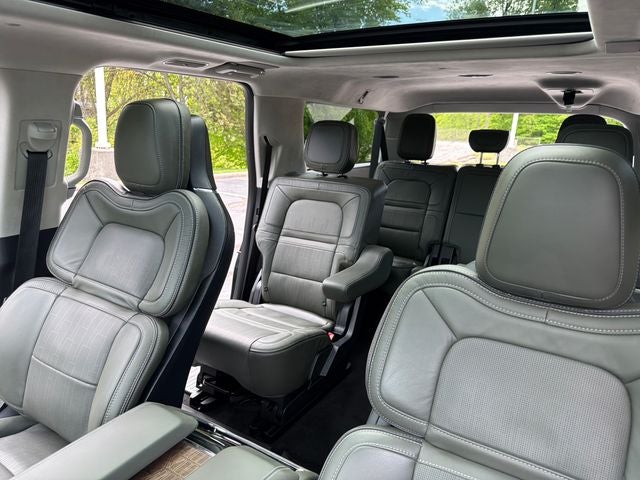 2022 Lincoln Navigator L Black Label