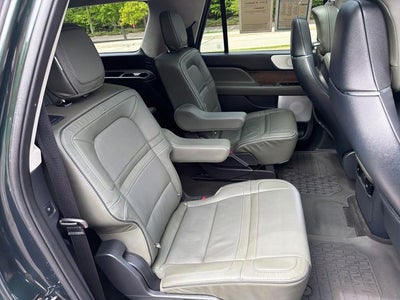 2022 Lincoln Navigator L Black Label