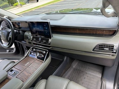 2022 Lincoln Navigator L Black Label