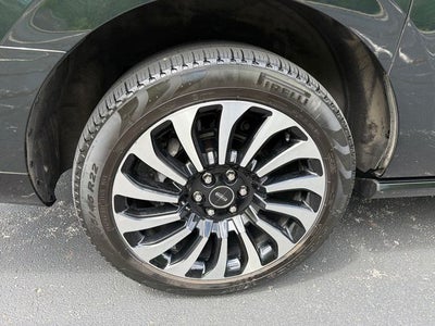 2022 Lincoln Navigator L Black Label
