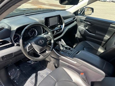 2022 Toyota Highlander XLE