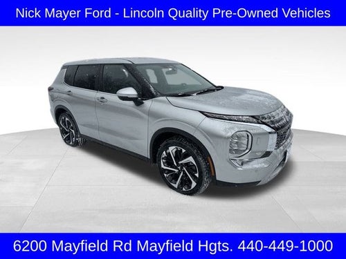 2024 Mitsubishi Outlander Base