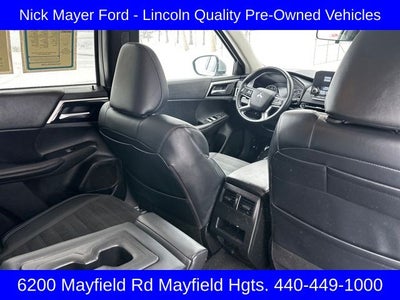 2024 Mitsubishi Outlander Base