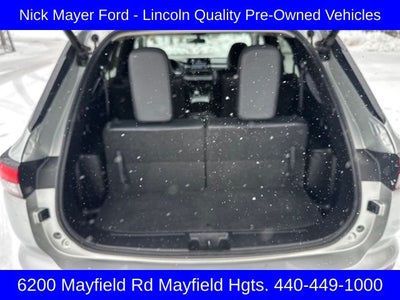 2024 Mitsubishi Outlander Base