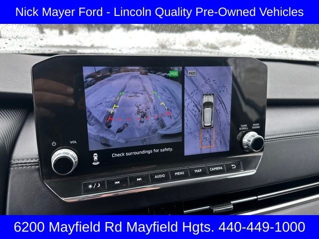 2024 Mitsubishi Outlander Base