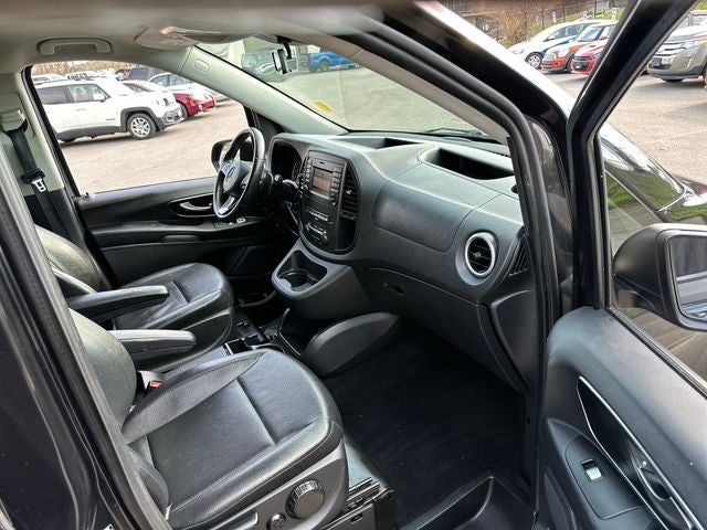 2016 Mercedes-Benz Metris Passenger
