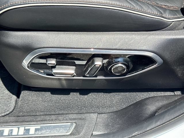 2025 Jeep Grand Cherokee L Summit Reserve 4x4