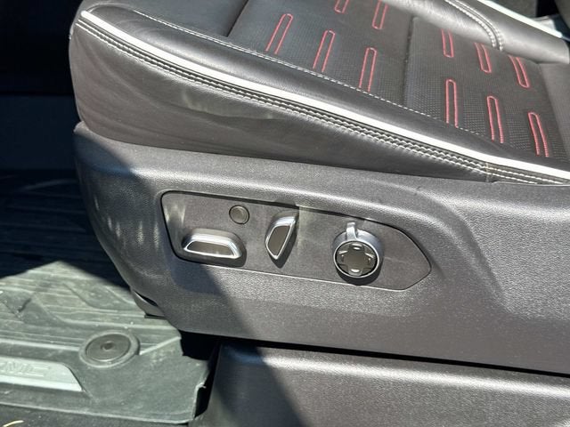2025 GMC Yukon AT4 Ultimate
