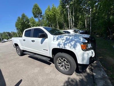 2022 GMC Canyon AT4 - Leather