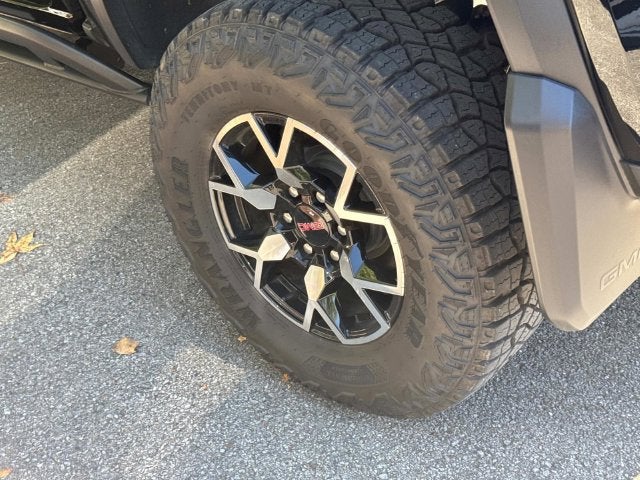 2025 GMC Canyon AT4