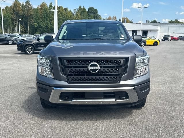 2024 Nissan TITAN Crew Cab SV 4x4