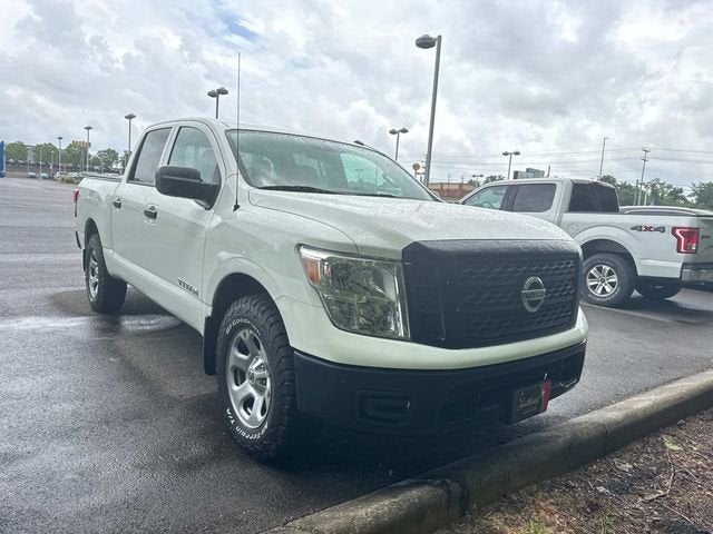 2019 Nissan TITAN S
