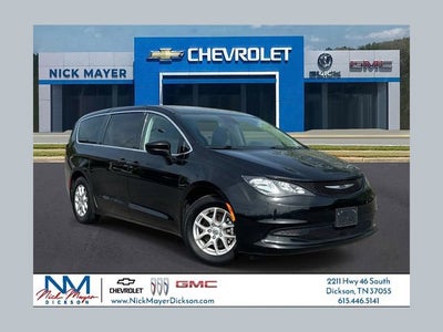2023 Chrysler Voyager LX