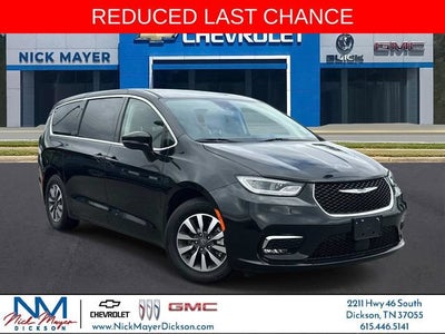 2024 Chrysler Pacifica Hybrid Select