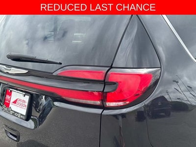 2024 Chrysler Pacifica Hybrid Select