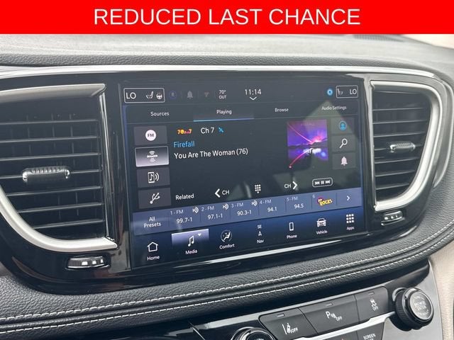 2024 Chrysler Pacifica Hybrid Select