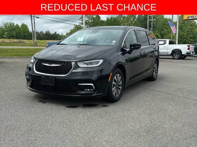 2024 Chrysler Pacifica Hybrid Select