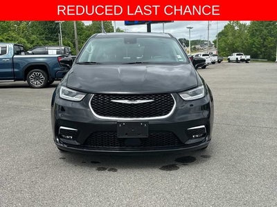 2024 Chrysler Pacifica Hybrid Select